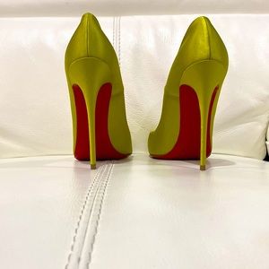 CHRISTIAN LOUBOUTIN Glossy Silk SATIN GREEN SO KATE 120mm pointed toe